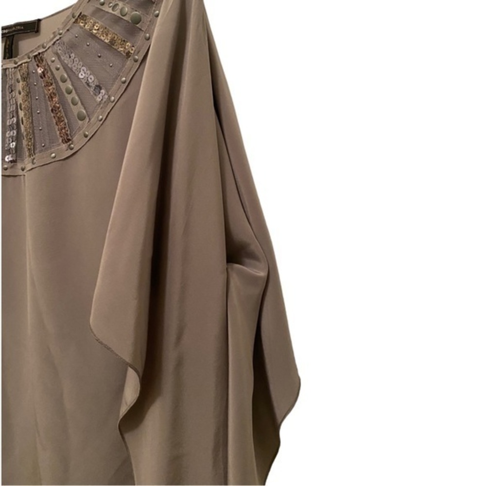 BCBGMaxAzria Gray Silver Embellished‎ Silk Short Sleeve Blouse Top Size Medium - Picture 3 of 6